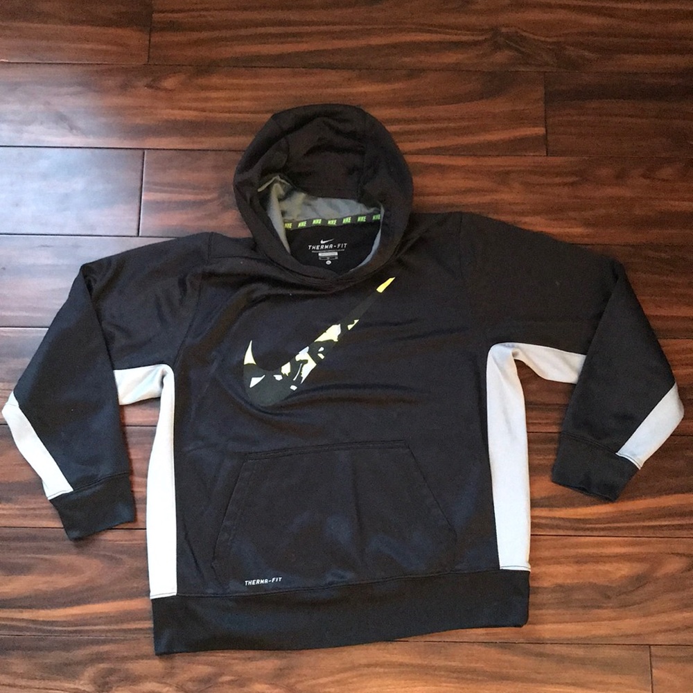 Nike Black front pocket hoodie